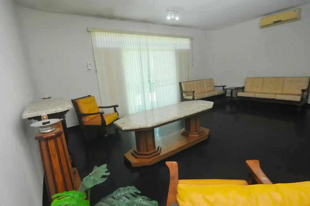 Sala de velório 2 do Cemitério Campo da Paz em São Vicente-SP